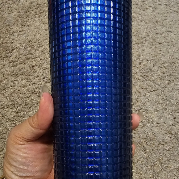 BNWT STARBUCKS VENTI GRID - Picture 3 of 8